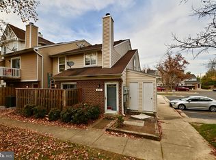 4303 Pembrook Village Dr #15, Alexandria, VA 22309