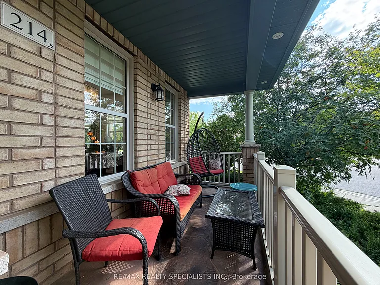 214 McCready Dr — Photo 5