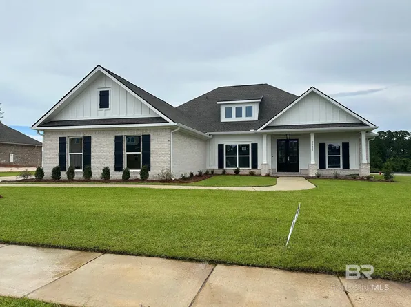 23633 Travis Stock St, Foley, AL 36535