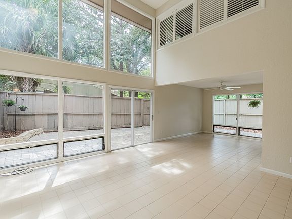 2nd image of 110 Starling Ln