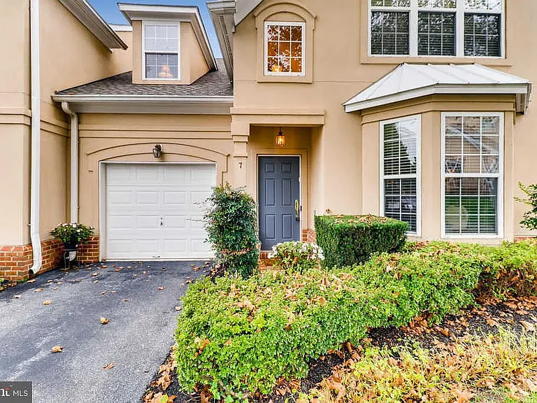 Front Entryway/Driveway/Garage, No.1