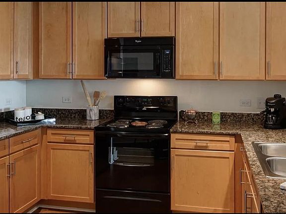 3rd image of 1147 S Delano Ct E #2207