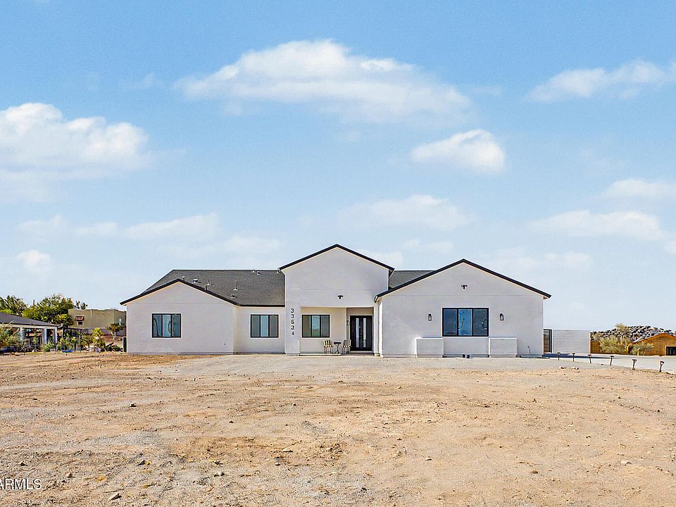 1st image of 33634 W EARLL Drive