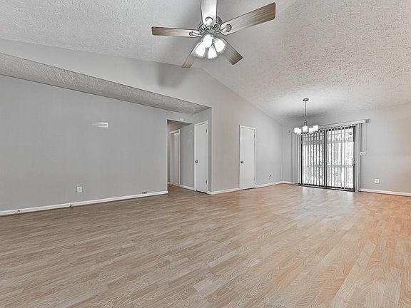 4th image of 5506 Vaughn Rd