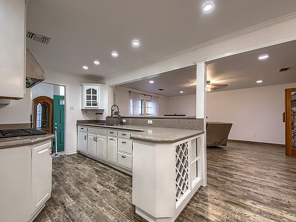 3rd image of 559 S Hatfield Street