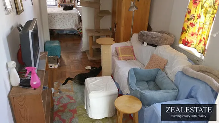 Rented by ZealEstate Group Inc | media 34