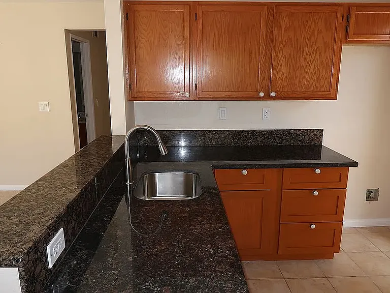 701 Deerfield Dr — Photo 30