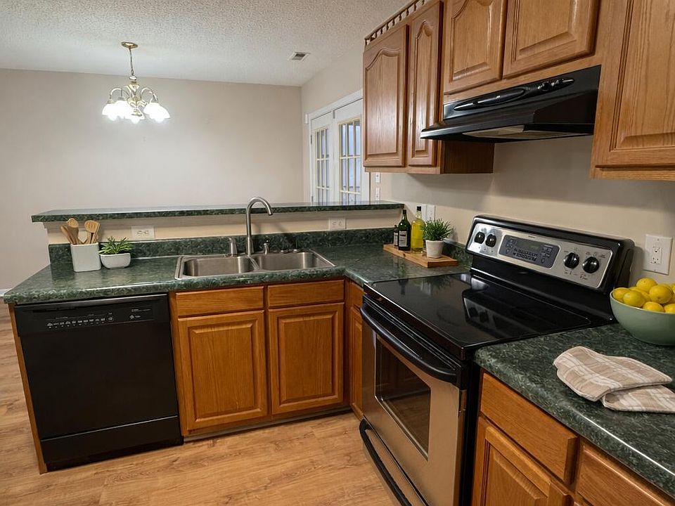 206 Springvale Street, Elizabeth City, NC 27909 | Zillow