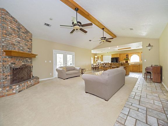 2nd image of 328 Cross Wind Dr