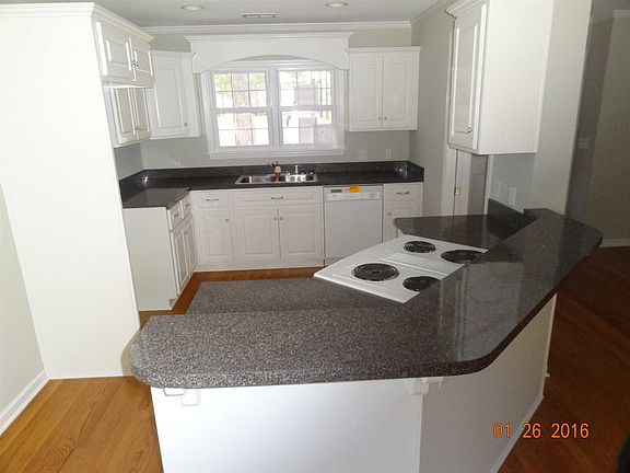 3rd image of 233 Seaside Dr