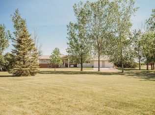 5219 8th Ave NE, Aberdeen, SD 57401