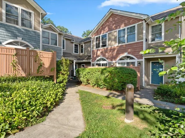 602 North Avenue #16, Burlington, VT 05478