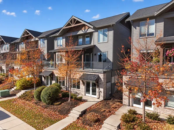 12840 Stillwater Ct #11, Lake Country, BC V4V 2W6