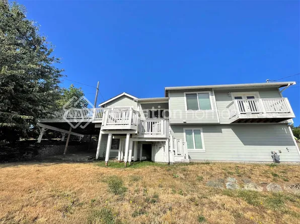 1312 Browns Point Blvd, Tacoma, WA 98422