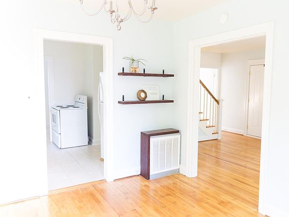 5th image of 1310 Saint Cloud Ave