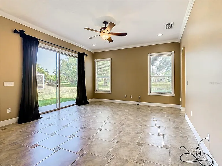 4925 Brightmour Cir — Photo 25