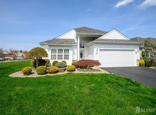 236 Valencia Dr, Monroe Township, NJ 08831