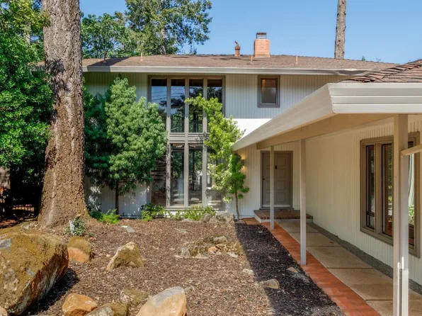 1611 Manzanita Avenue, Santa Rosa, CA 95404