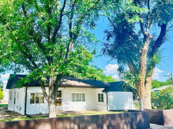 804 Cherry Ln, Pueblo, CO 81005