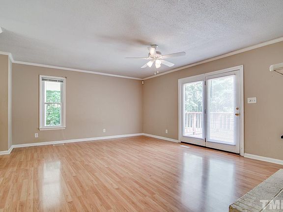 4th image of 2414 Little River Dr