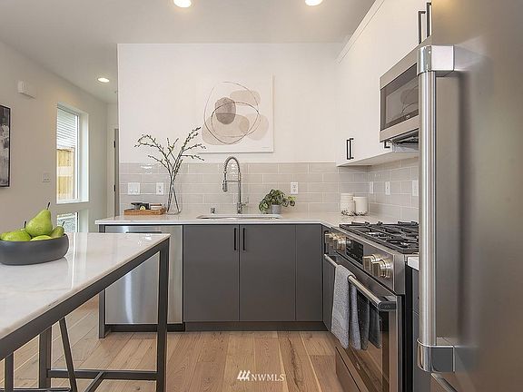 4th image of 7514 28th Ave NW #B