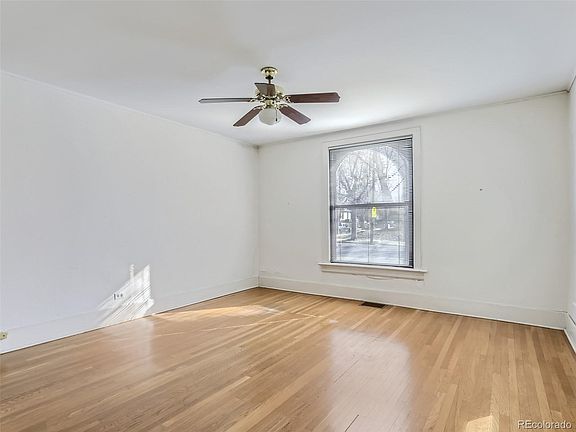 4th image of 1727 N Dahlia Street