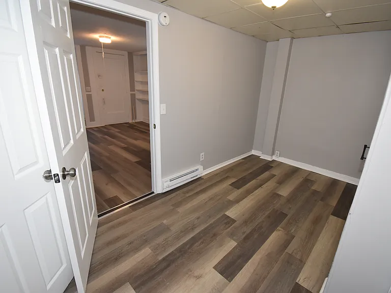 186 W Main St #A — Photo 9