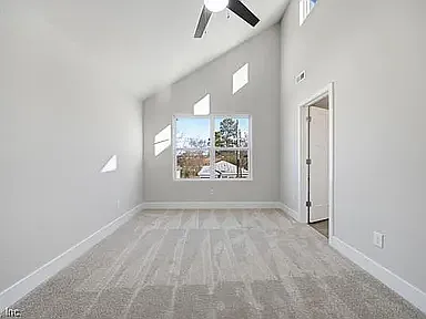 3 bed, 2.5 bath, 1309 sqft, $2,600 — Photo 4