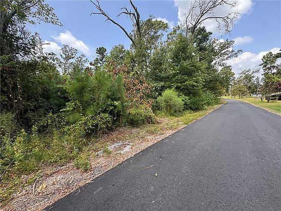 3rd image of 159 Hall Subdivision Rd