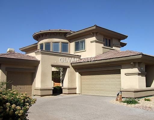 1st image of 9 Moraine Dr
