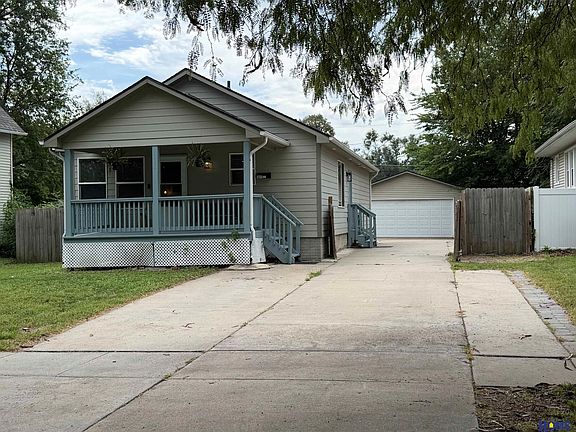 2nd image of 1011 Sumner St