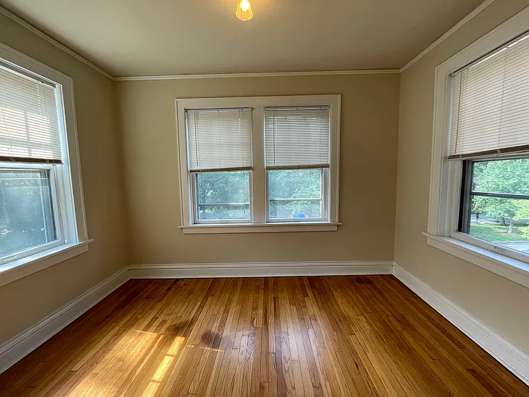 6817 Kingsbury Blvd — Photo 9