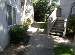 63 Northridge Ter APT 09, Medford, OR