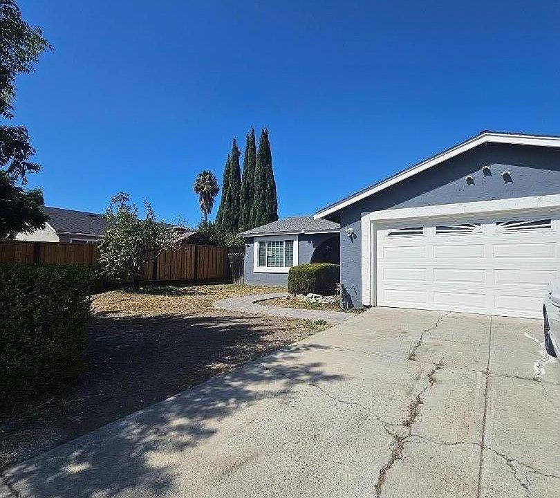 2nd image of 5834 Santa Teresa Blvd