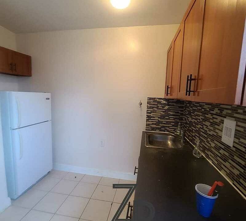 1st image of 590 Ocean Ave #5HH