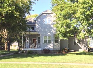 1311 Park St, Gowrie, IA 50543