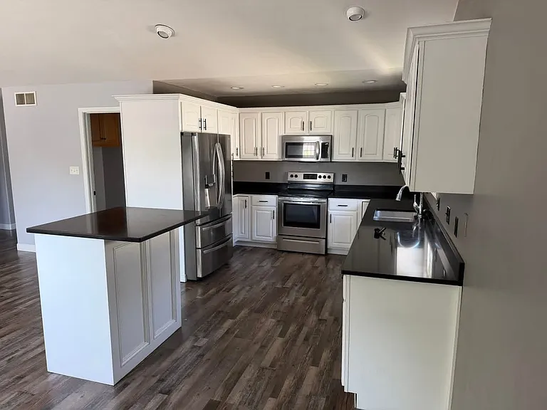 2763 Ridgeway Dr — Photo 11