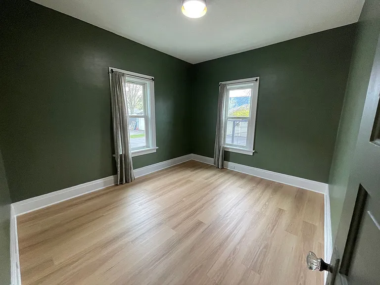 827 Single Ave — Photo 13