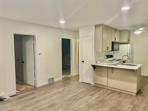 2nd image of 315 Front Ave #1