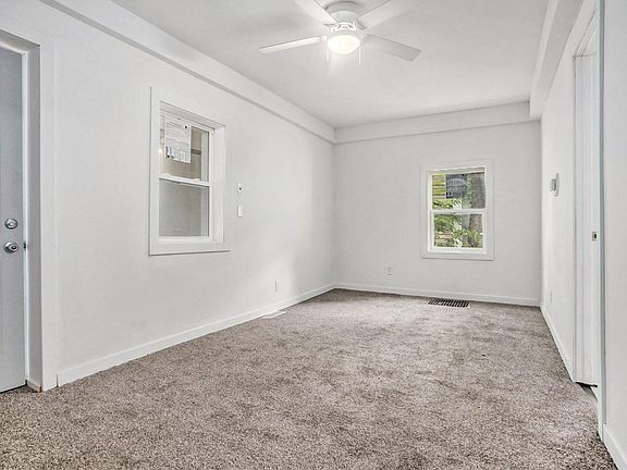 3rd image of 22 Bradford St