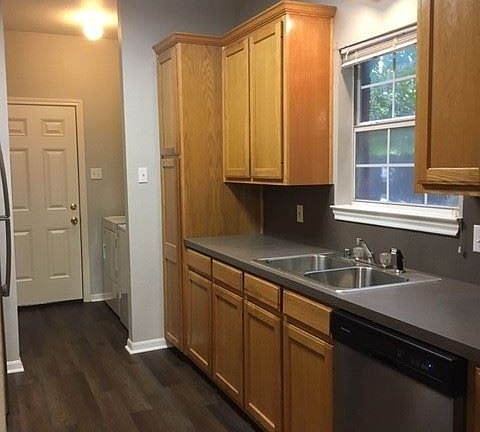 5th image of 1916 S 15th St Unit A