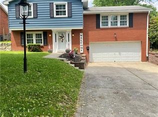 4646 Homeridge Dr, Homestead, PA