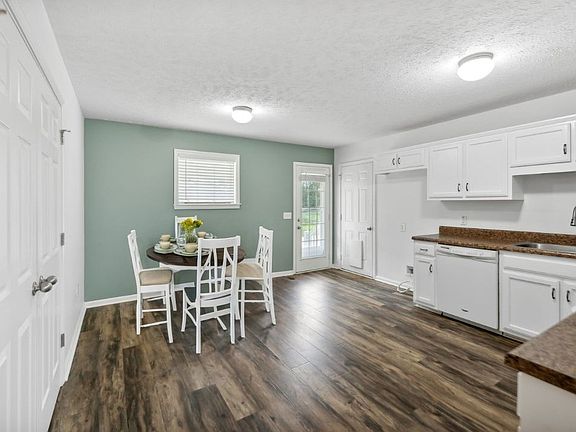 4th image of 4621 Wachovia Way