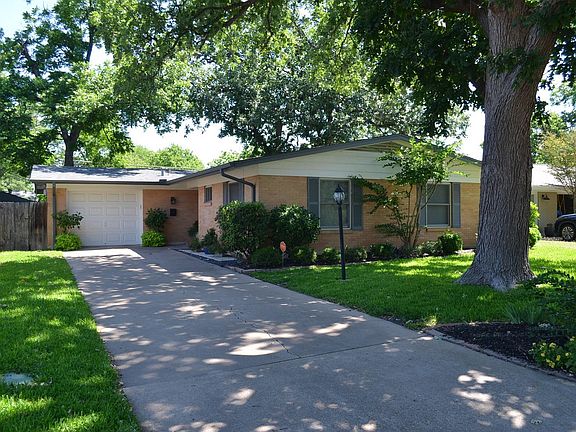 3rd image of 2114 Lanier Dr
