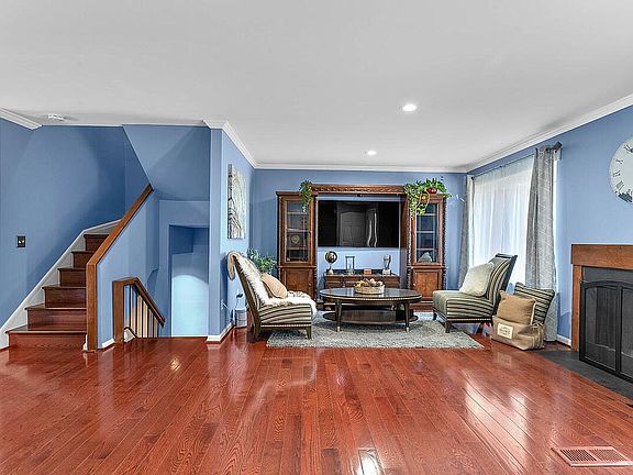 3rd image of 18603 Glen Willow Way