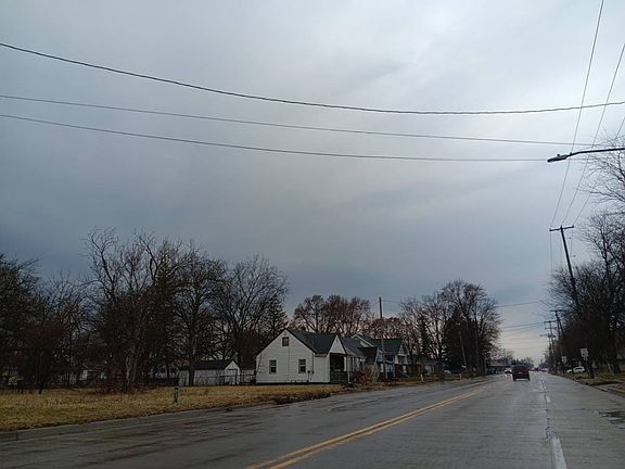 4th image of 4131 Hess Ave