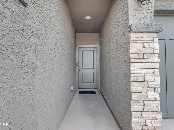 4th image of 18364 N ACACIA Avenue