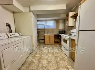1434B Ethel St, Kelowna, BC V1Y2X5