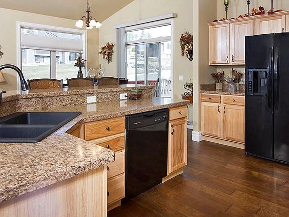 5th image of 3437 Castle Pines Dr