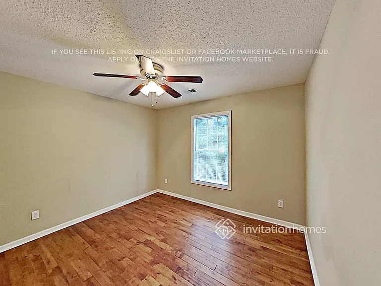 5750 Newnan Cir — Photo 15